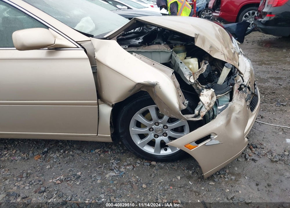 2004 LEXUS ES 330 BASE (A5) VIN: JTHBA30G545004539
