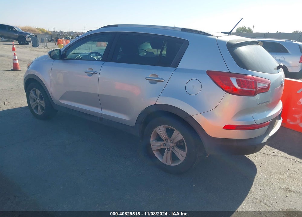 2011 KIA SPORTAGE LX VIN: KNDPB3A24B7076888