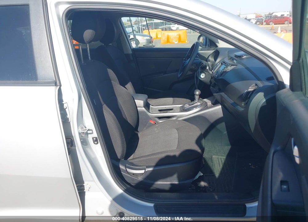 2011 KIA SPORTAGE LX VIN: KNDPB3A24B7076888