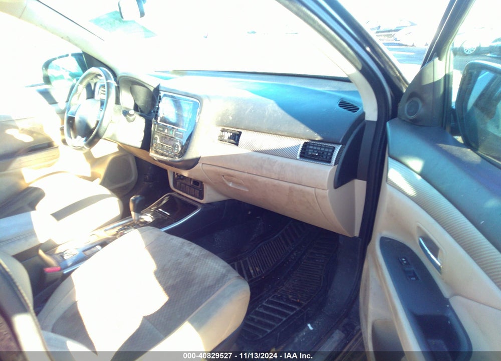 2017 MITSUBISHI OUTLANDER SE VIN: JA4AZ3A31HZ003477