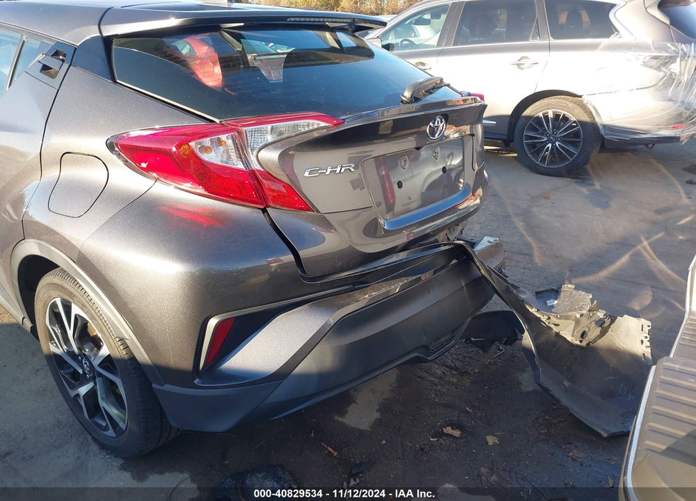 2018 TOYOTA C-HR XLE VIN: NMTKHMBX4JR033597