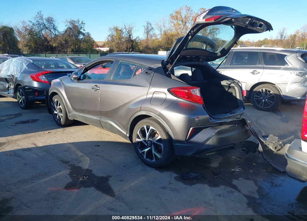 2018 TOYOTA C-HR XLE VIN: NMTKHMBX4JR033597