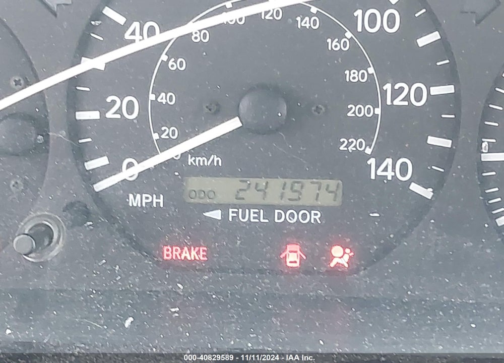 2001 TOYOTA CAMRY LE VIN: 4T1BG22K31U088465
