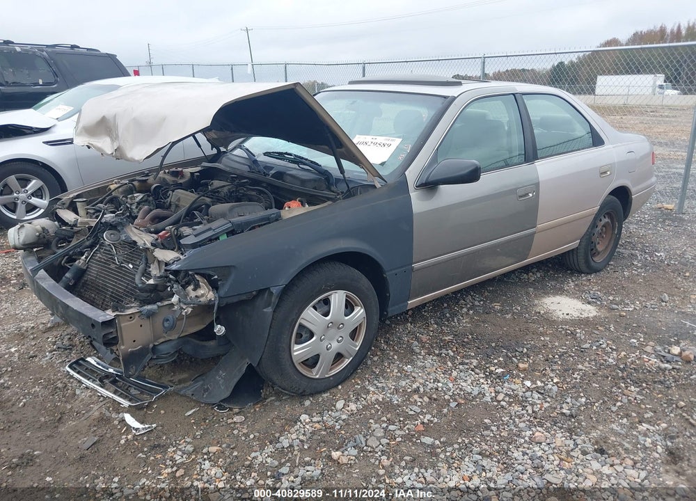2001 TOYOTA CAMRY LE VIN: 4T1BG22K31U088465