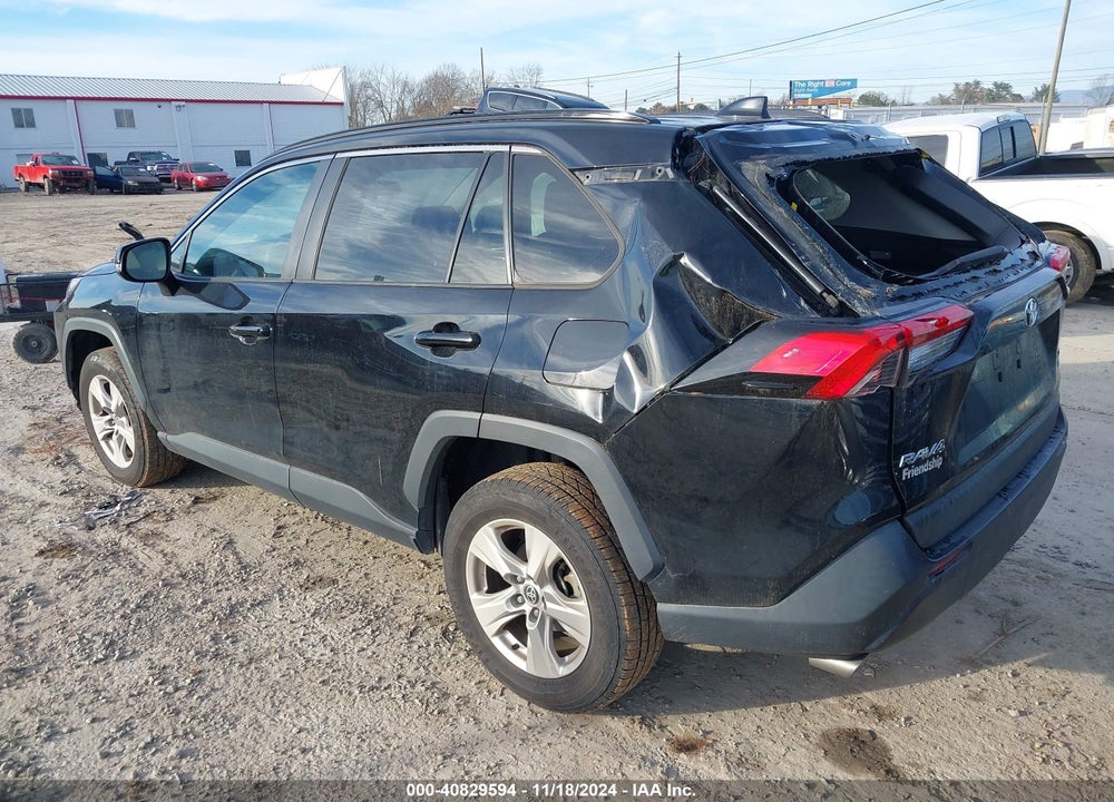 2021 TOYOTA RAV4 XLE VIN: 2T3P1RFV1MC190557