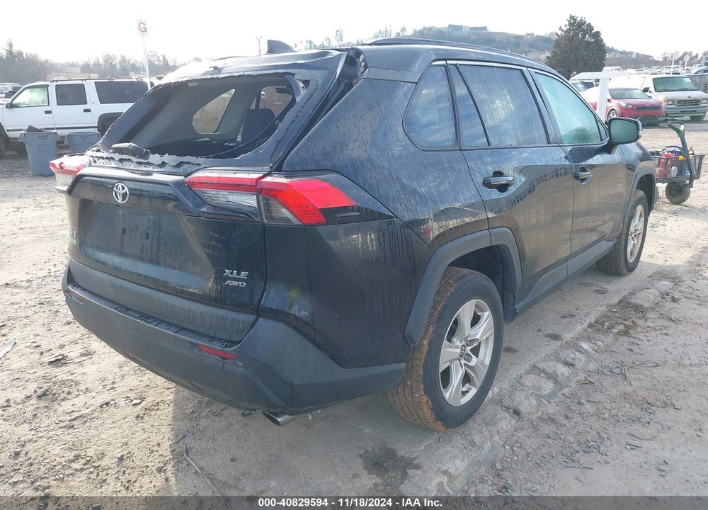 2021 TOYOTA RAV4 XLE VIN: 2T3P1RFV1MC190557