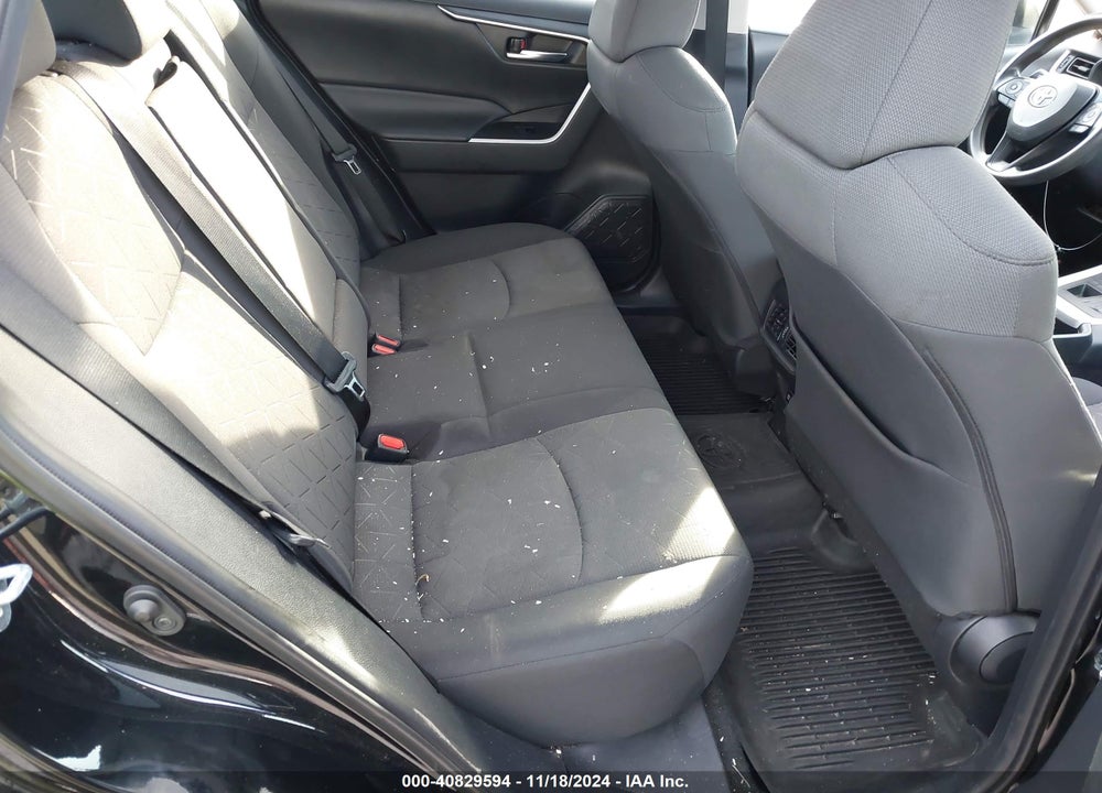 2021 TOYOTA RAV4 XLE VIN: 2T3P1RFV1MC190557