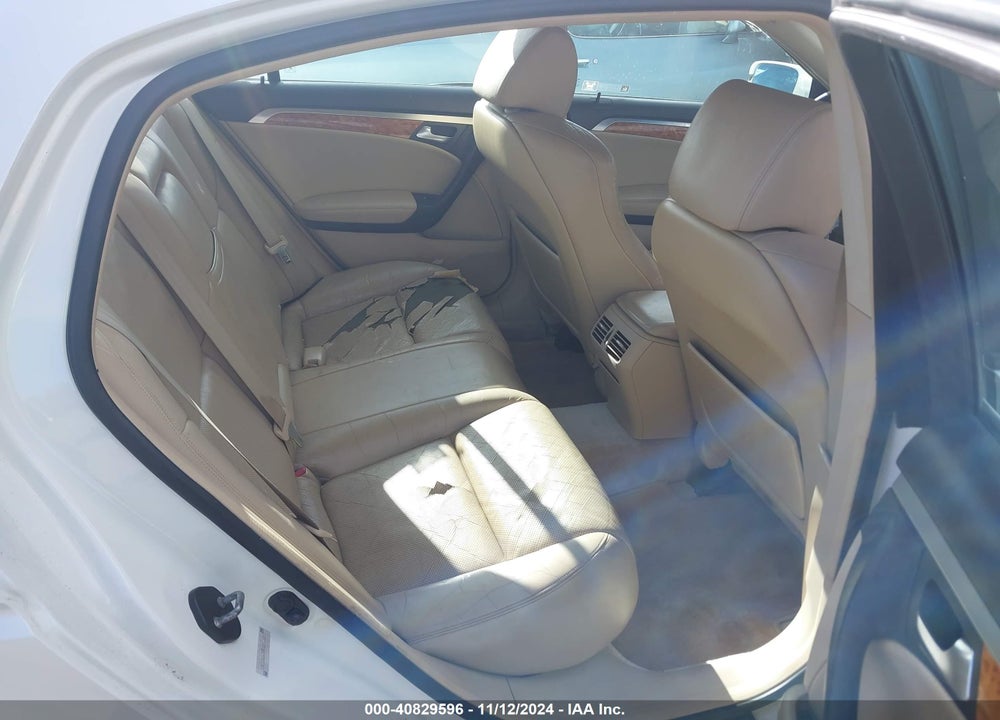 2004 ACURA TL VIN: 19UUA66204A016422