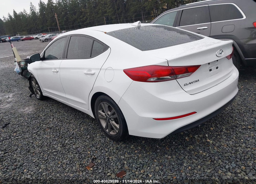 2018 HYUNDAI ELANTRA SEL VIN: 5NPD84LF8JH339143
