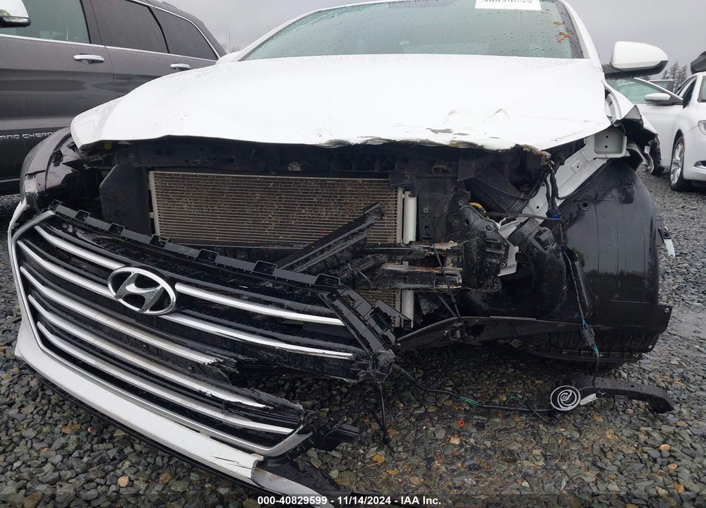 2018 HYUNDAI ELANTRA SEL VIN: 5NPD84LF8JH339143