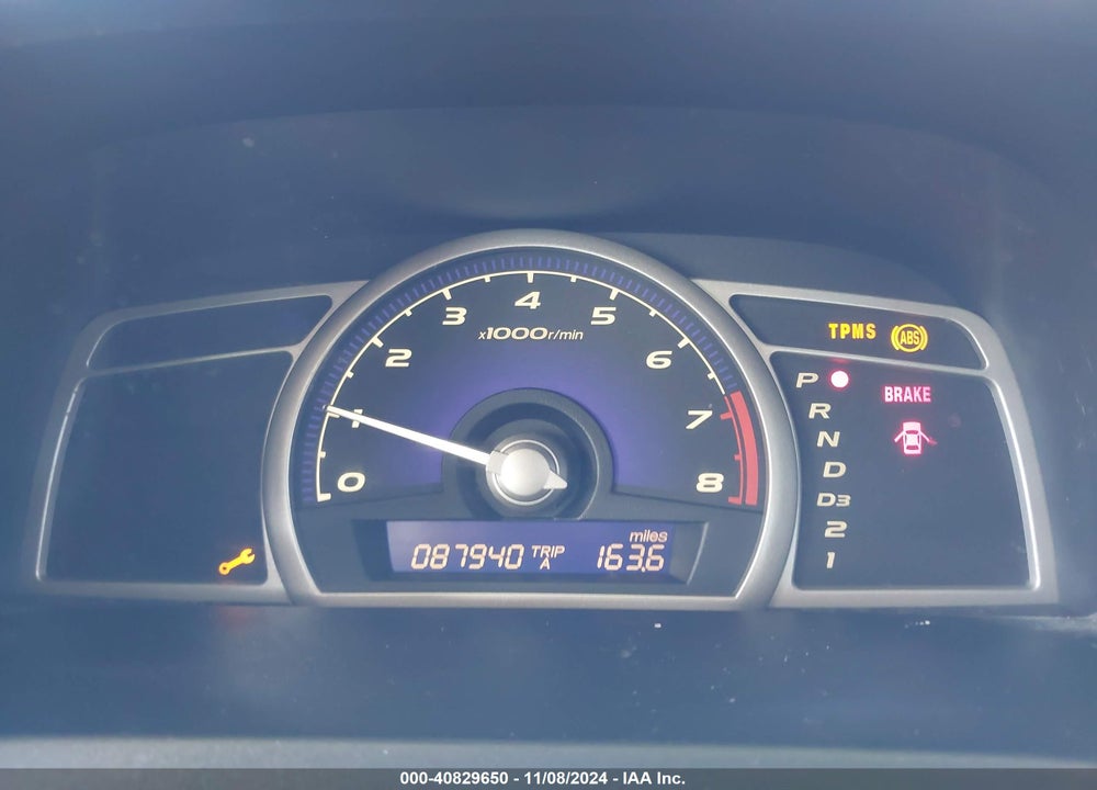 2010 HONDA CIVIC LX VIN: 2HGFA1F57AH532182
