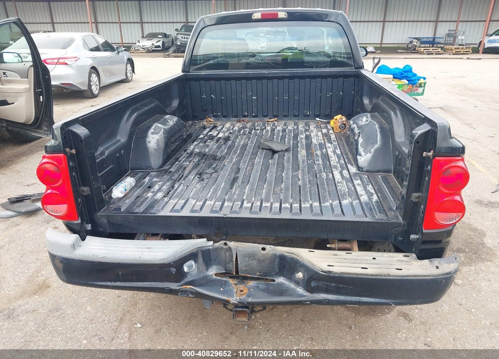 2005 DODGE DAKOTA SLT VIN: 1D7HE42K15S326417