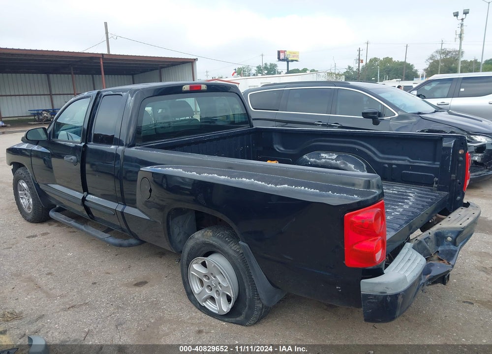 2005 DODGE DAKOTA SLT VIN: 1D7HE42K15S326417