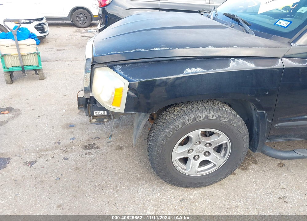 2005 DODGE DAKOTA SLT VIN: 1D7HE42K15S326417