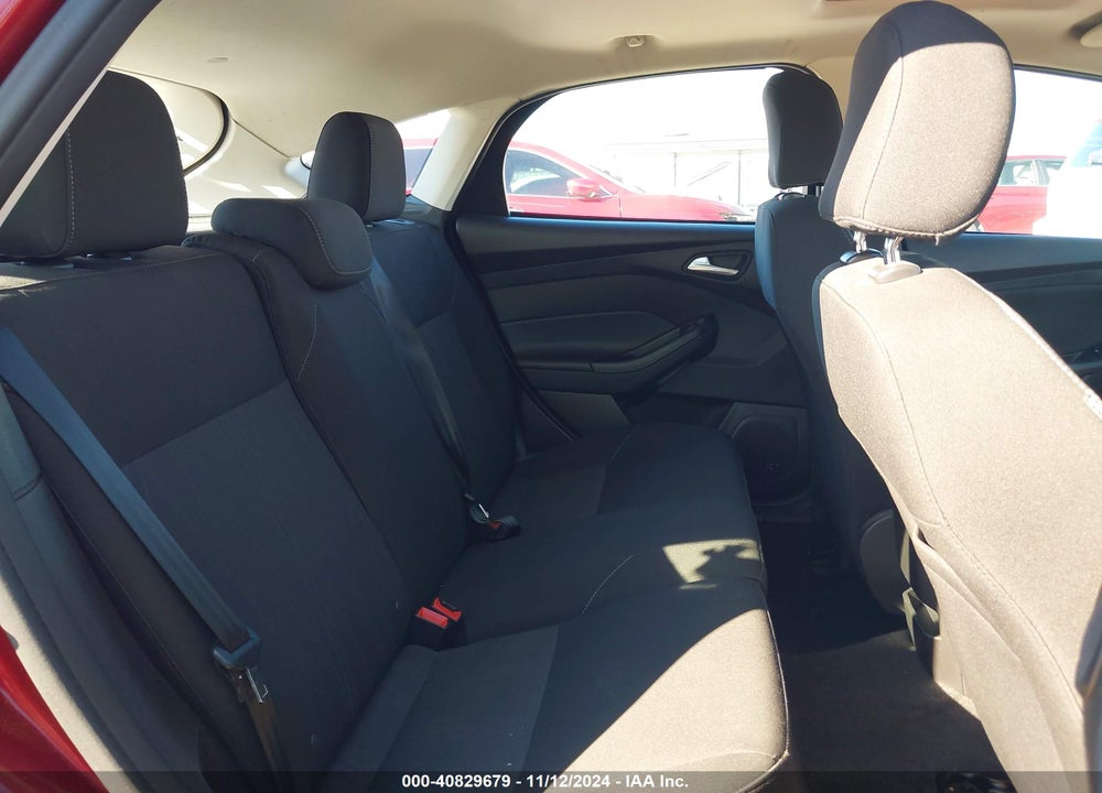 2017 FORD FOCUS SEL VIN: 1FADP3M2XHL347717