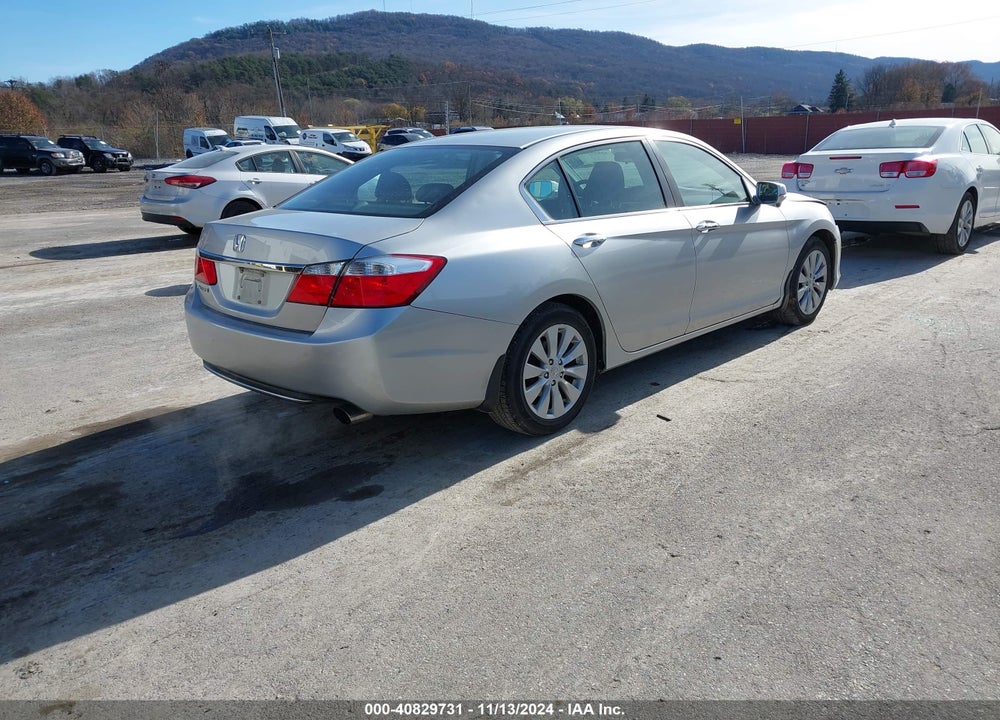 2013 HONDA ACCORD EX VIN: 1HGCR2F73DA278590