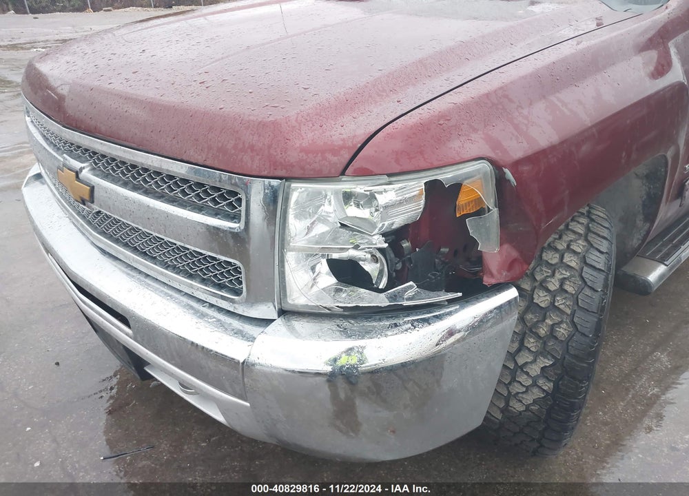 2013 CHEVROLET SILVERADO 1500 LT VIN: 1GCRKSE70DZ403223