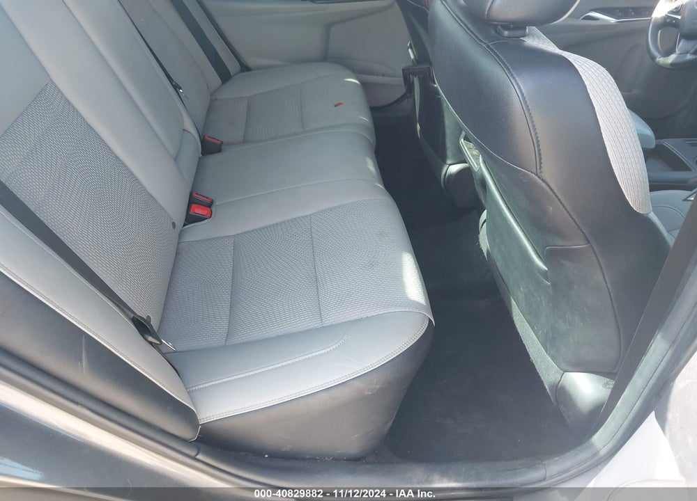 2017 TOYOTA CAMRY SE VIN: 4T1BF1FKXHU661525