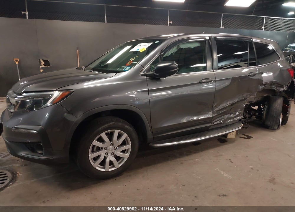 2019 HONDA PILOT LX VIN: 5FNYF6H13KB089486