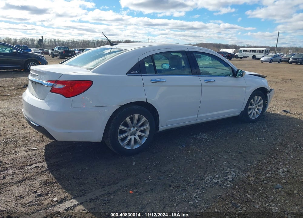 2013 CHRYSLER 200 LIMITED VIN: 1C3CCBCG2DN526099