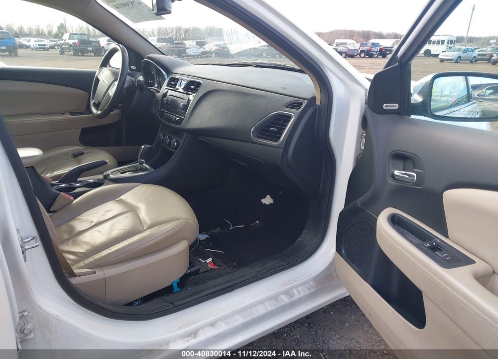 2013 CHRYSLER 200 LIMITED VIN: 1C3CCBCG2DN526099
