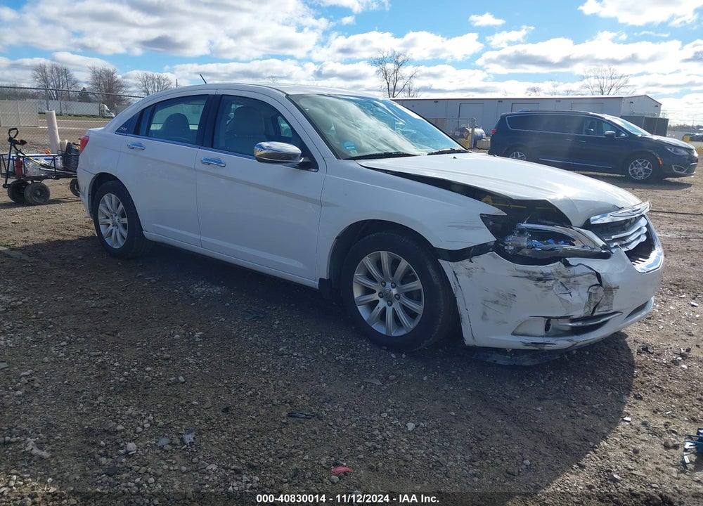 2013 CHRYSLER 200 LIMITED VIN: 1C3CCBCG2DN526099