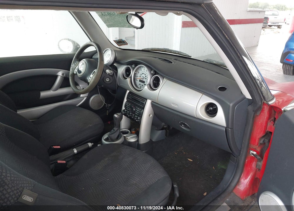 2003 MINI COOPER VIN: WMWRC33423TJ51288