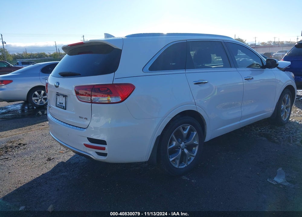 2017 KIA SORENTO 3.3L SX VIN: 5XYPK4A52HG295683