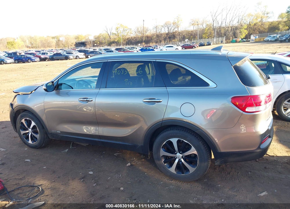 2016 KIA SORENTO 3.3L EX VIN: 5XYPHDA59GG161847