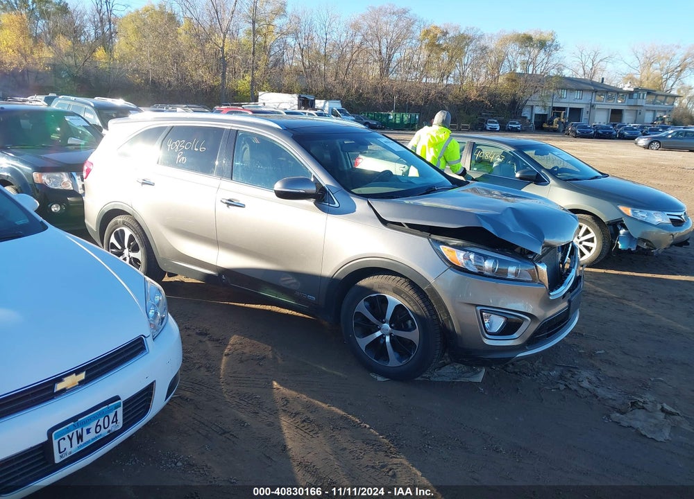 2016 KIA SORENTO 3.3L EX VIN: 5XYPHDA59GG161847