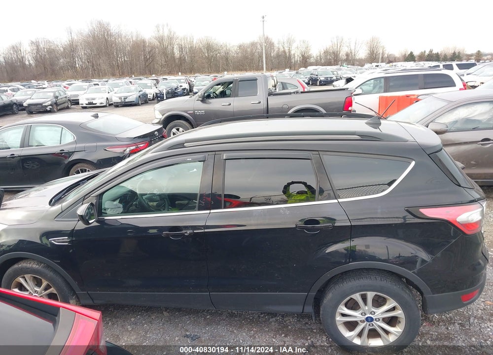2018 FORD ESCAPE SE VIN: 1FMCU9GD8JUA01367