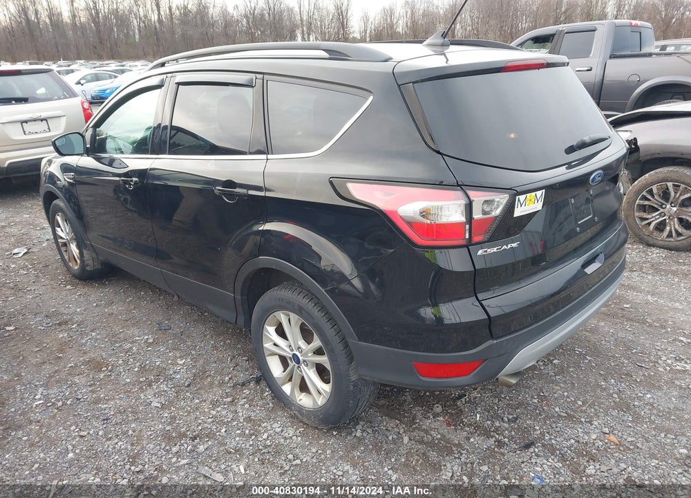 2018 FORD ESCAPE SE VIN: 1FMCU9GD8JUA01367
