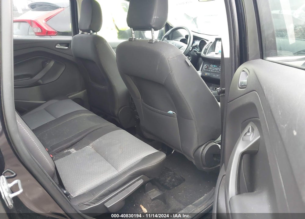2018 FORD ESCAPE SE VIN: 1FMCU9GD8JUA01367