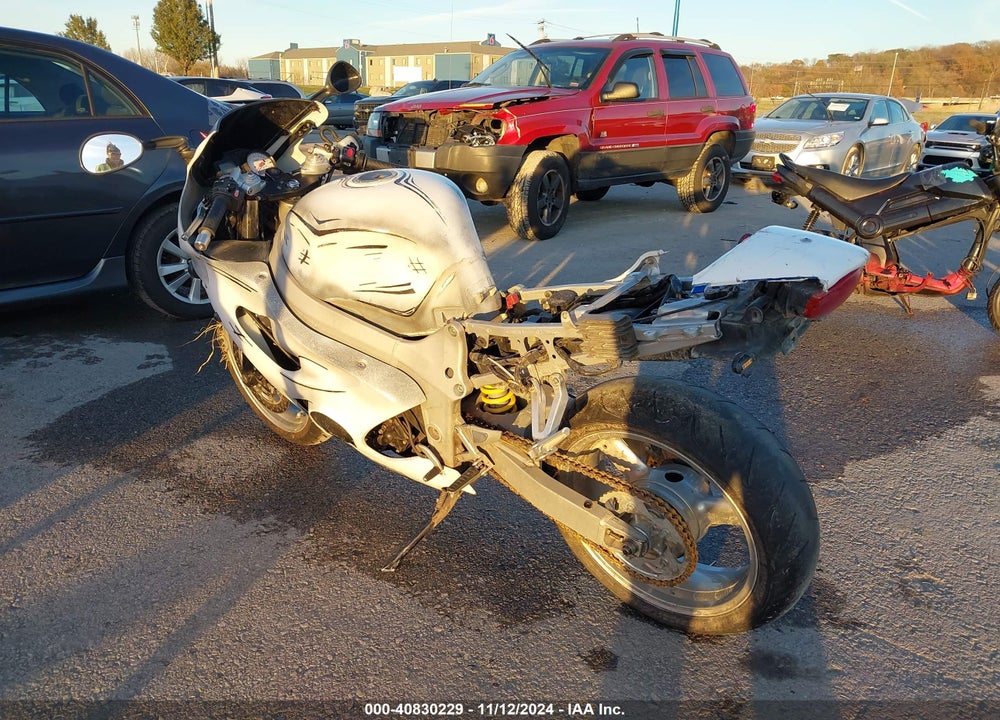 2002 TRIUMPH MOTORCYCLE TT600 VIN: SMT800GEX2J157621
