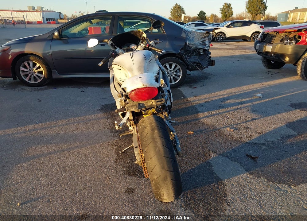 2002 TRIUMPH MOTORCYCLE TT600 VIN: SMT800GEX2J157621