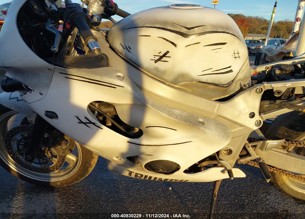2002 TRIUMPH MOTORCYCLE TT600 VIN: SMT800GEX2J157621