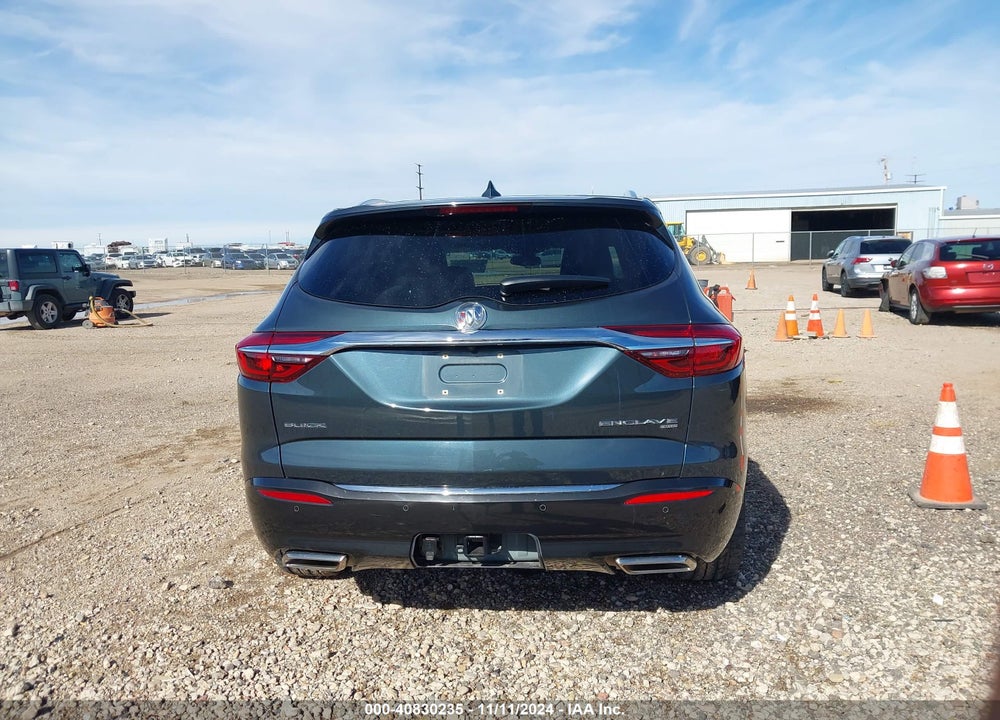 2018 BUICK ENCLAVE PREMIUM VIN: 5GAEVBKW3JJ258241