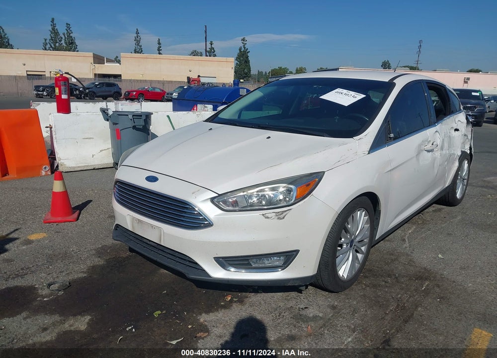 2015 FORD FOCUS TITANIUM VIN: 1FADP3N23FL380229