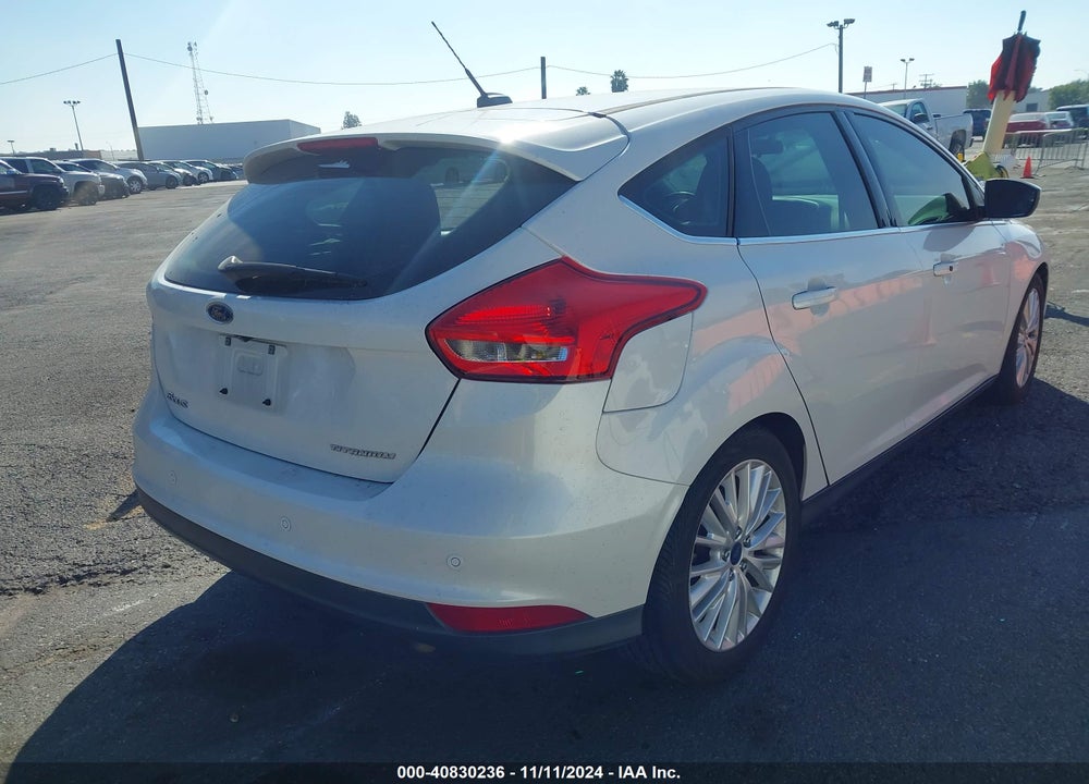 2015 FORD FOCUS TITANIUM VIN: 1FADP3N23FL380229