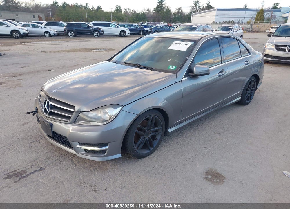 2012 MERCEDES-BENZ C 300 LUXURY 4MATIC/SPORT 4MATIC VIN: WDDGF8BBXCR198392