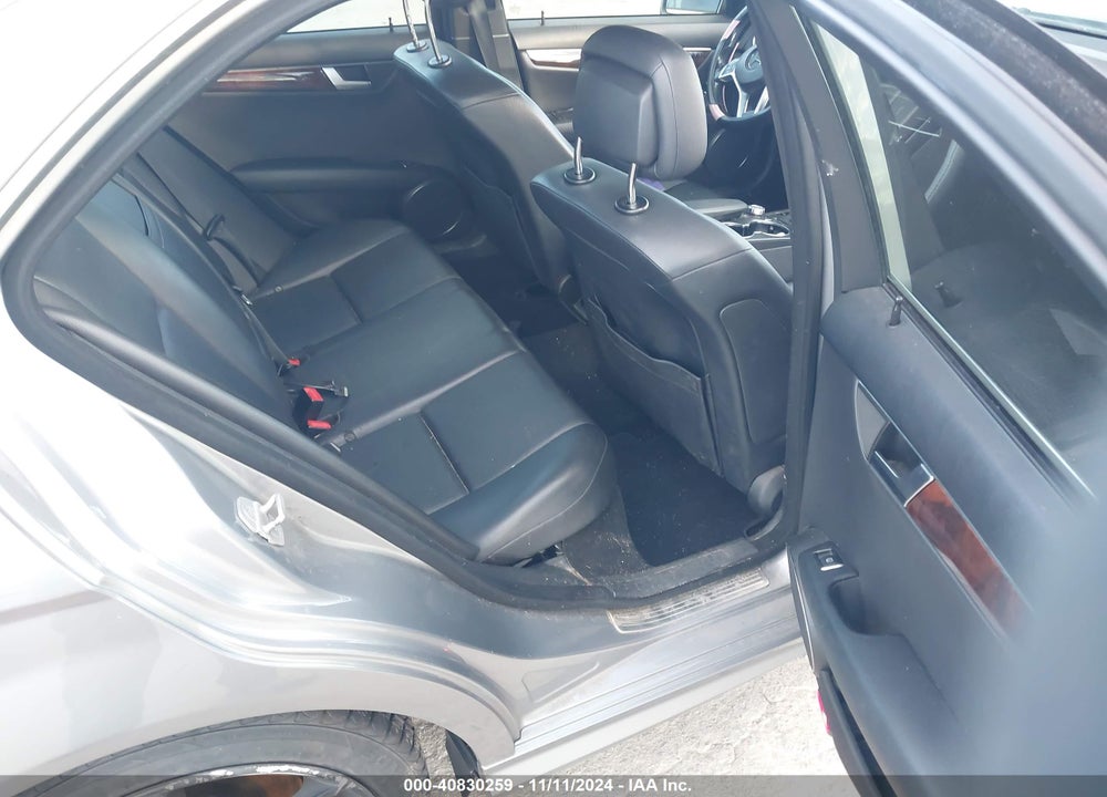 2012 MERCEDES-BENZ C 300 LUXURY 4MATIC/SPORT 4MATIC VIN: WDDGF8BBXCR198392