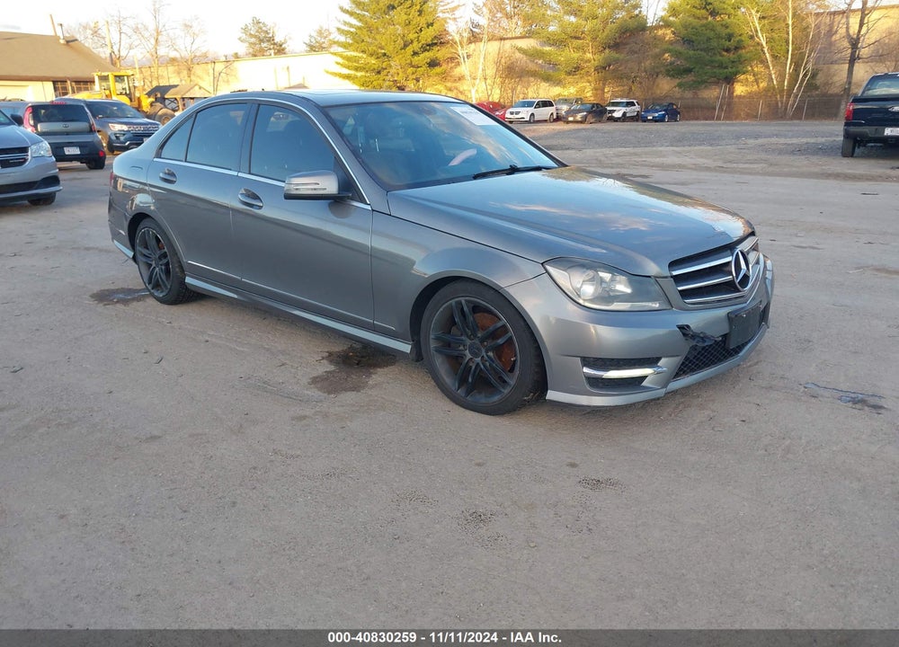 2012 MERCEDES-BENZ C 300 LUXURY 4MATIC/SPORT 4MATIC VIN: WDDGF8BBXCR198392