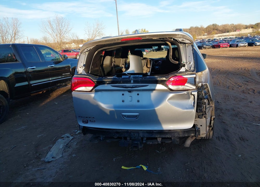 2020 CHRYSLER PACIFICA 35TH ANNIVERSARY TOURING L VIN: 2C4RC1BG7LR116983
