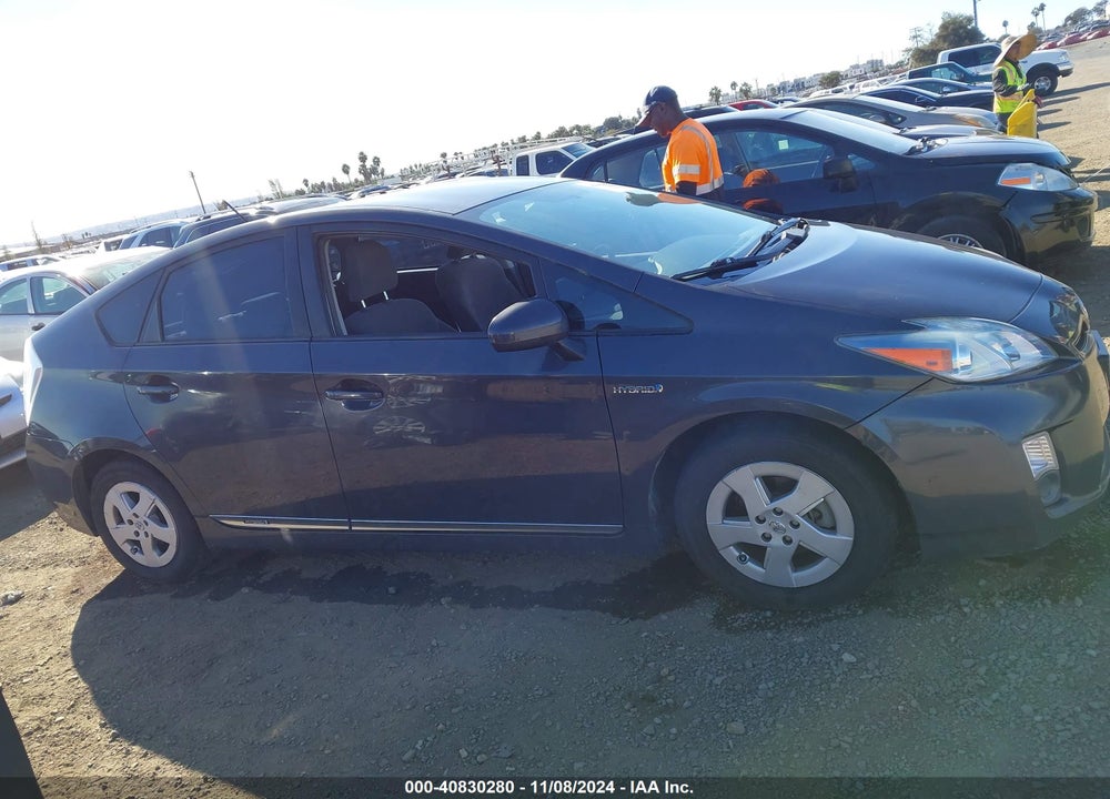 2010 TOYOTA PRIUS III VIN: JTDKN3DUXA5175806