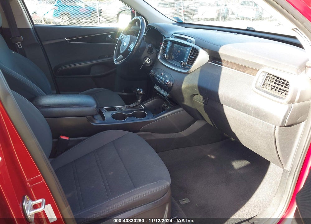 2017 KIA SORENTO 2.4L LX VIN: 5XYPGDA39HG295695