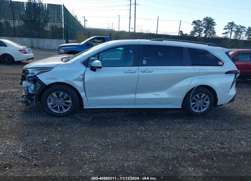 2023 TOYOTA SIENNA XLE VIN: 5TDYRKEC5PS141967