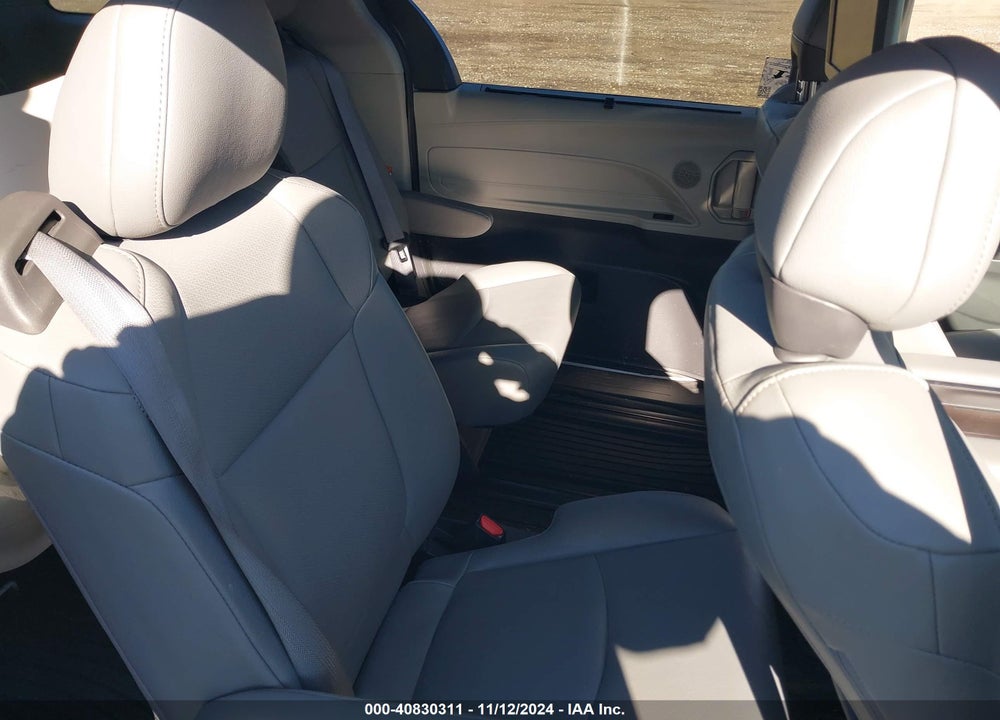 2023 TOYOTA SIENNA XLE VIN: 5TDYRKEC5PS141967