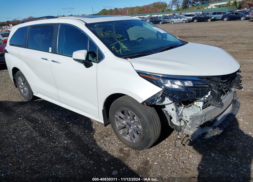 2023 TOYOTA SIENNA XLE VIN: 5TDYRKEC5PS141967
