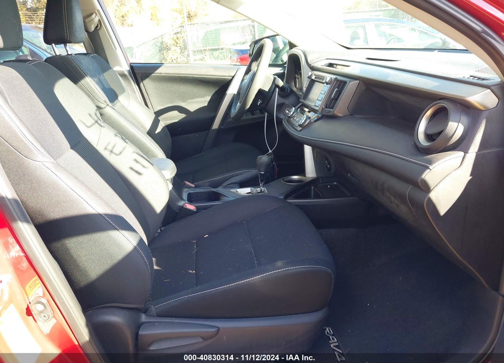 2014 TOYOTA RAV4 XLE VIN: 2T3RFREV9EW157740