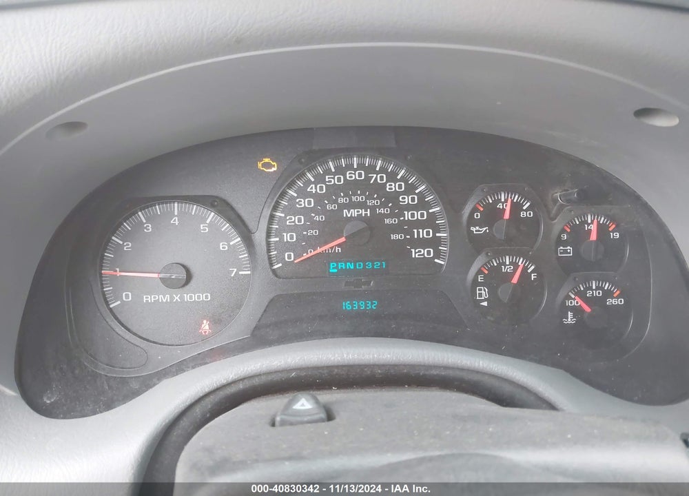 2005 CHEVROLET TRAILBLAZER LS VIN: 1GNDT13S752220167